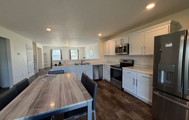 Spacious & Partially Furnished 5-Bedroom Colonial in Allendale's Maple Pond Community