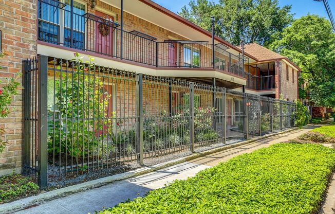 Hawthorne Apts.