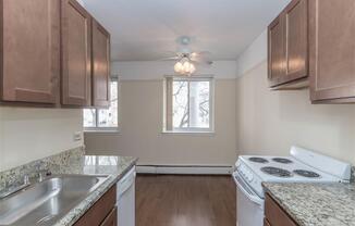 Winthrop Place - Kitchen