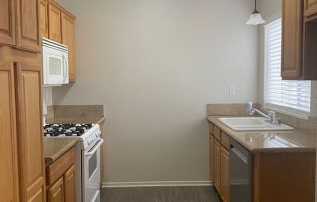 Redlands Condo located in Orange Garden Townhomes