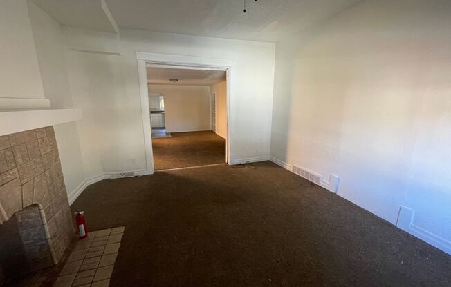 2 beds, 1 bath, $1,200