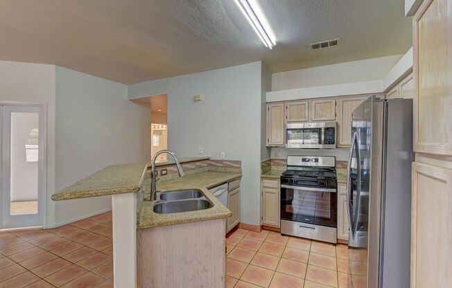 1st story Beautiful Condo
