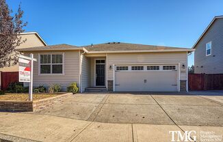 Single-Level Vancouver Home with Covered Patio & Fenced Backyard