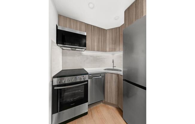 1 bed, 1 bath, $3,600, Unit 2F