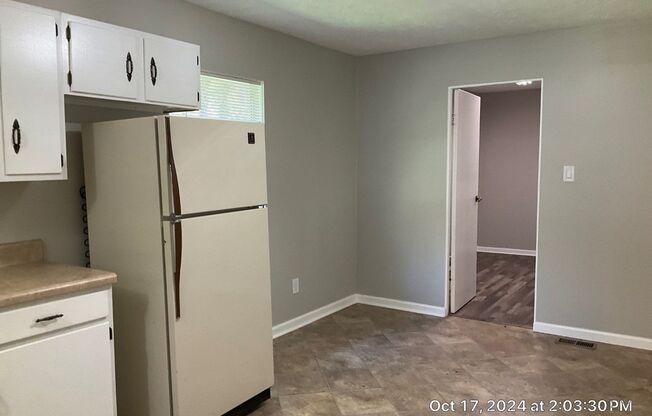 3 beds, 1 bath, $1,695