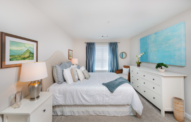 2 beds, 2 baths, 1,093 sqft, $2,450, Unit 141RT-402