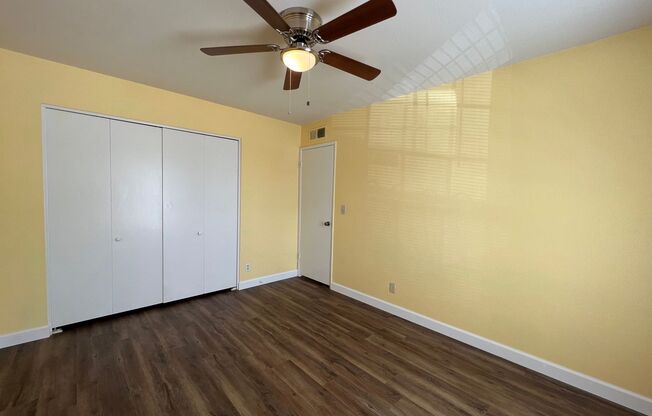 2 beds, 1 bath, $1,295