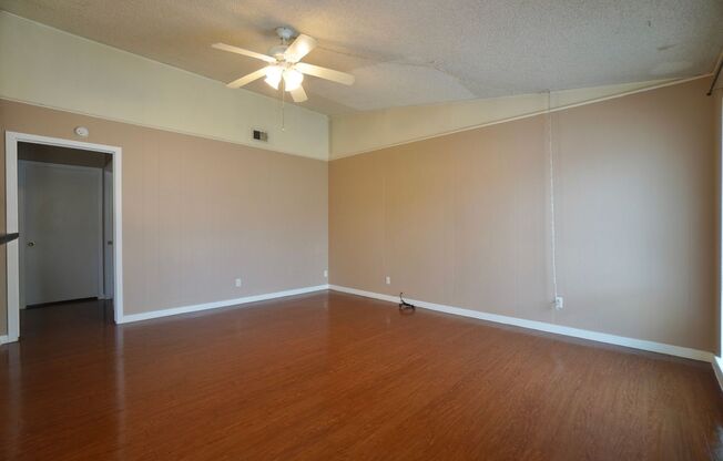 618 W 51 ST