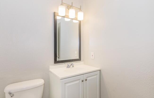 Studio, 1 bath, 432 sqft, $849