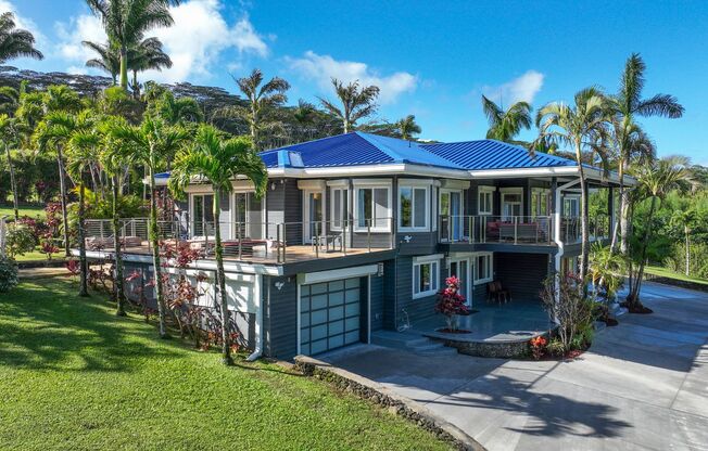 Furnished 5 Bed/5 Bath Luxury Oasis in Haiku with OceanViews