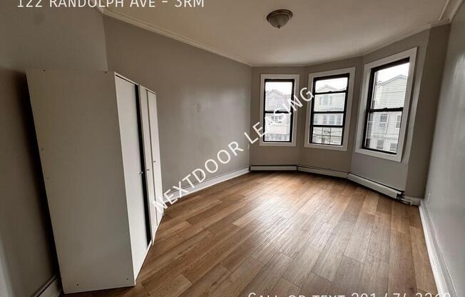 122 Randolph ave 2R