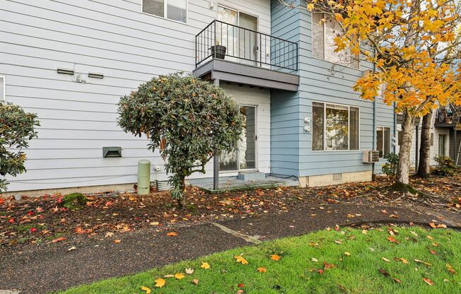 2 beds, 1 bath, 987 sqft, $1,499, Unit 06