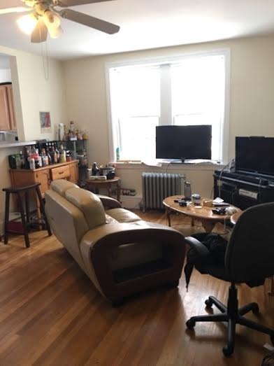 3 beds, 1 bath, 1,425 sqft, $1,595, Unit 4815-B2