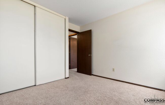 1 bed, 1 bath, 709 sqft, $1,045, Unit 2214-306