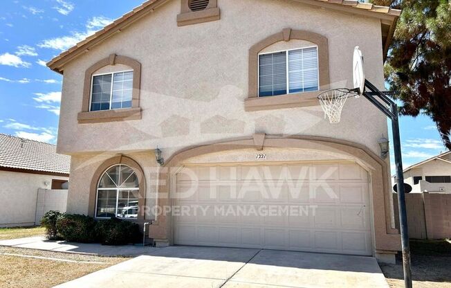1221 W WHITTEN ST