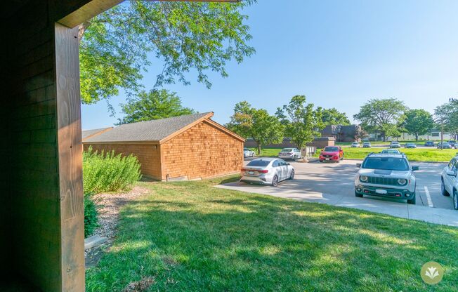 1 bed, 1 bath, 876 sqft, $1,195, Unit V-137