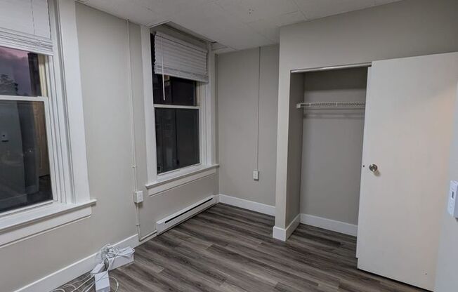 1 bed, 1 bath, 500 sqft, $900, Unit 435