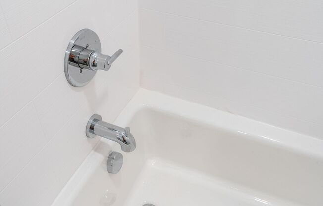 2 beds, 2 baths, 1,199 sqft, $2,650, Unit 510