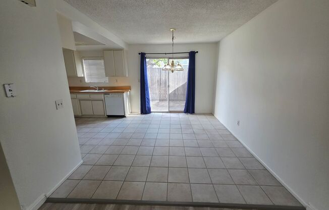 Price Lowered! Arcadia 2 Bedroom Townhouse