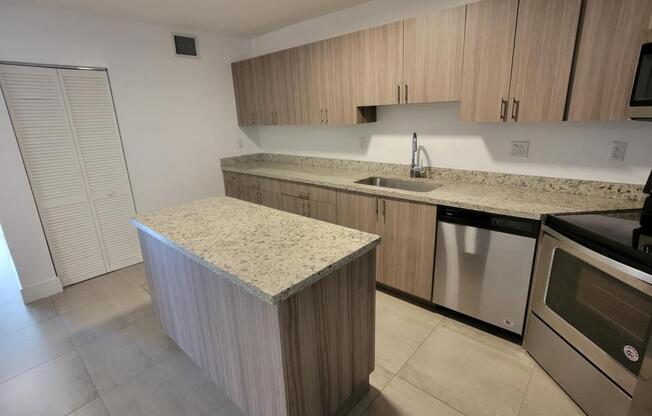 6001 W Flagler St Apt 503