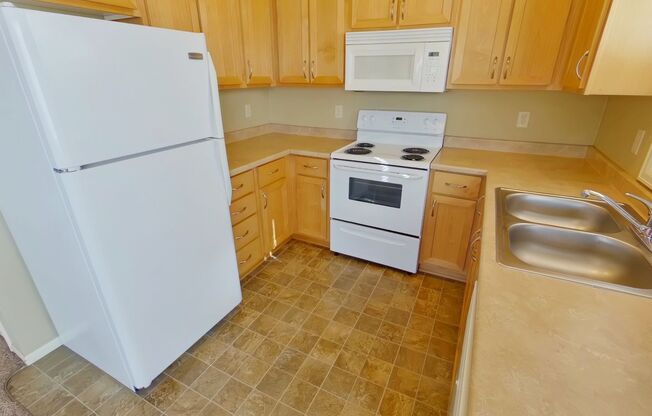 2 beds, 2 baths, $1,650, Unit 1