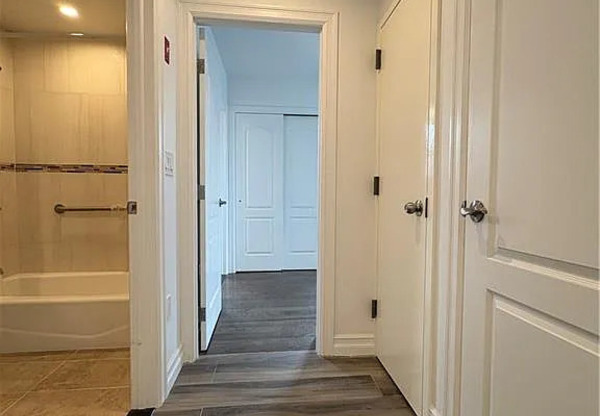 8323 13 AVE