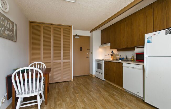 Fully Furnished One Bedroom Unit, Centrally located to Busline, Shopping and Grocery Store