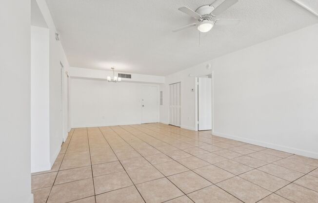 2 beds, 2 baths, 1,110 sqft, $2,300, Unit 211S