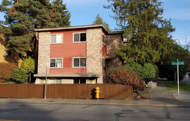 5502 15th Ave NE