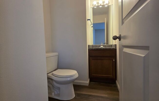 2 beds, 1.5 baths, 1,100 sqft, $1,165, Unit 190307