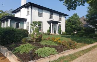 1704 North Ave