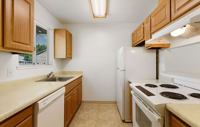 2 beds, 2 baths, 998 sqft, $1,970, Unit B240