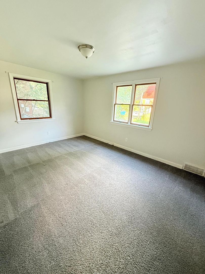 Freshly updated 4BD 1.5BA in Verona!!!