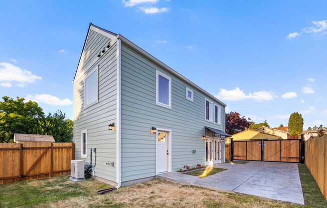 Brand New Two Bedroom Home Built in Highland Park!