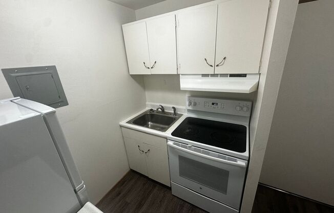 1 bed, 1 bath, 300 sqft, $1,350, Unit 204