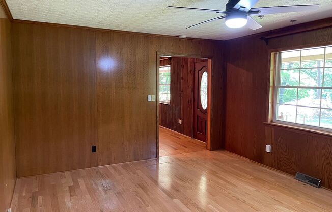 Beautiful 2 Bed, 2 Bath home located in Seagrove. (Handicap accessible)