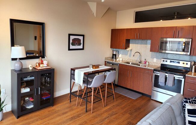 1 bed, 1 bath, 747 sqft, $1,775, Unit 805