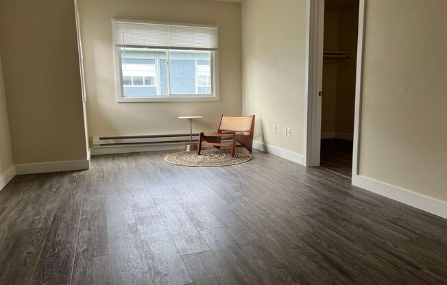 1 bed, 1 bath, $1,250, Unit 5