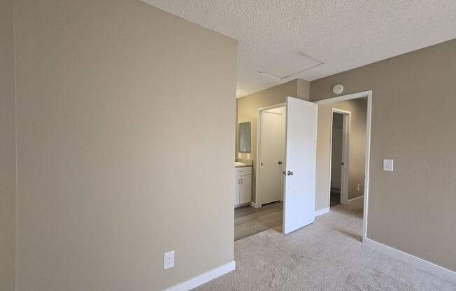 2 beds, 1.5 baths, 840 sqft, $2,295, Unit 650 - 79