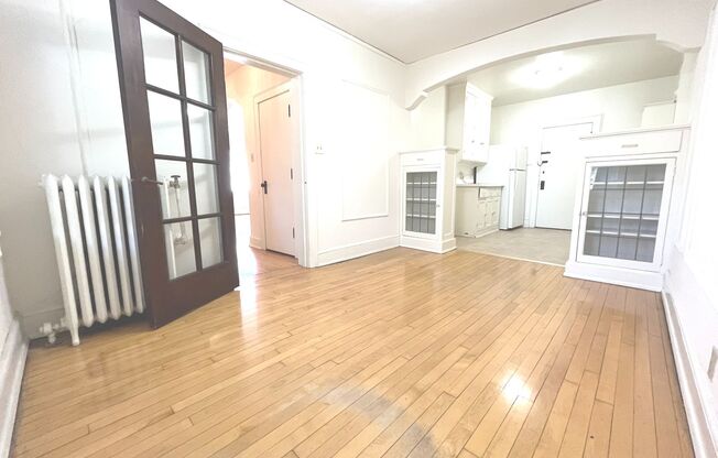 1 bed, 1 bath, $1,195, Unit 2