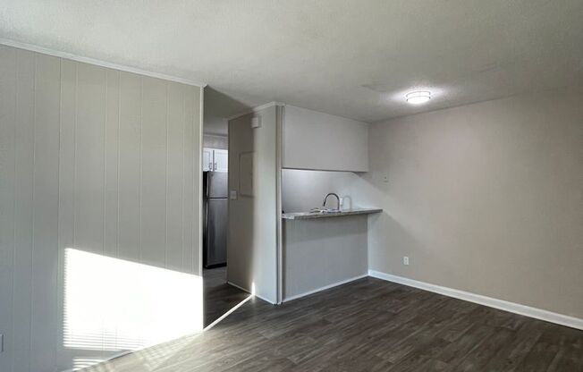 2 beds, 1.5 baths, 990 sqft, $975, Unit 4418-E