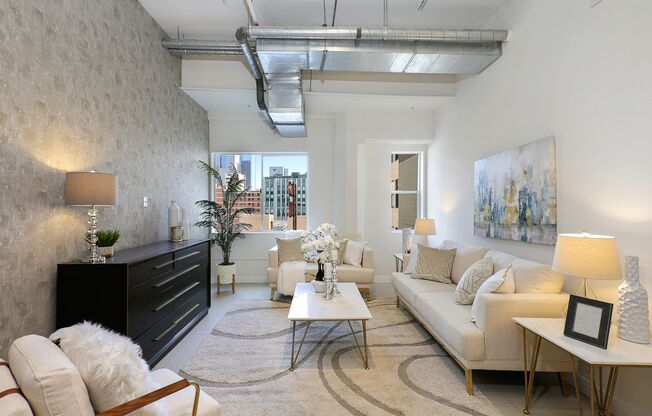 2 beds, 1 bath, 1,100 sqft, $2,700, Unit 407