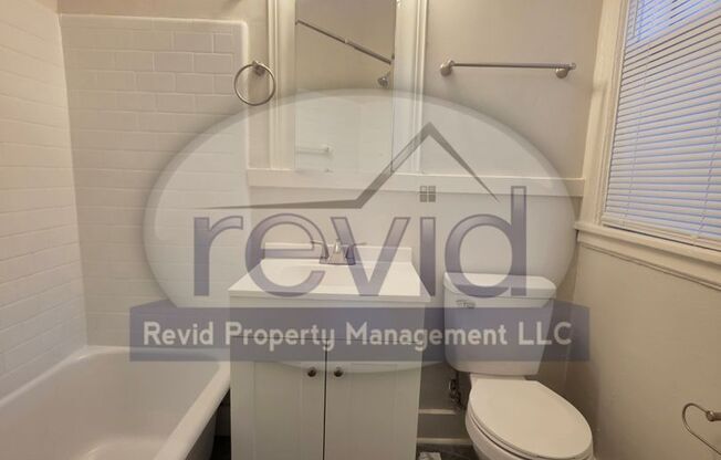 2 beds, 1 bath, 950 sqft, $995, Unit 306-3