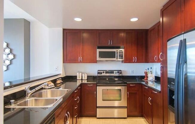 1 bed, 1 bath, $3,450, Unit Unit 1413
