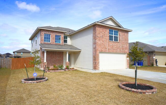 Like New Home in Red River Ranch (Cibolo) - Realtor Commission: $500