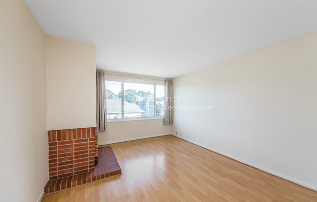 291 15 AVE