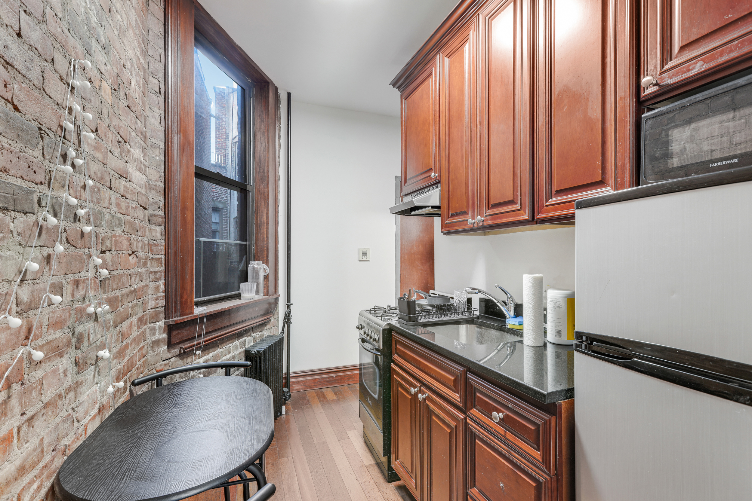 336 E 5 ST