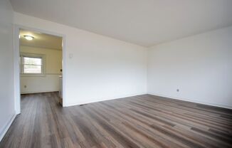 3 beds, 1 bath, $995