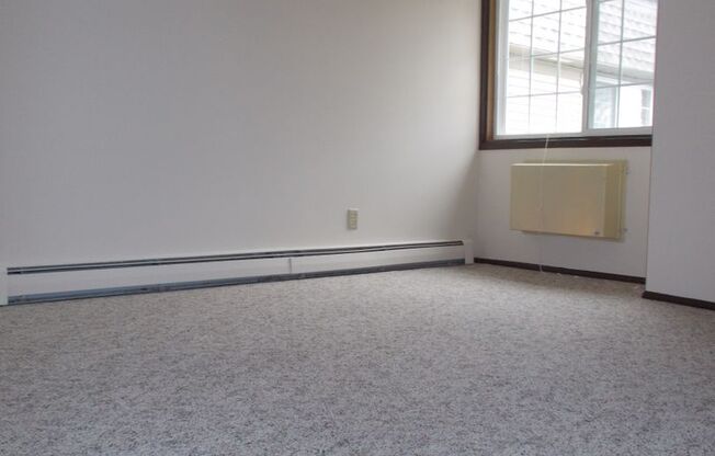 2 beds, 1 bath, 875 sqft, $1,144, Unit 7972 - 201