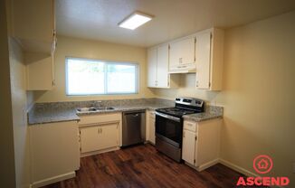 2 beds, 1.5 baths, 795 sqft, $1,300, Unit 1020 Valhalla Dr. #D